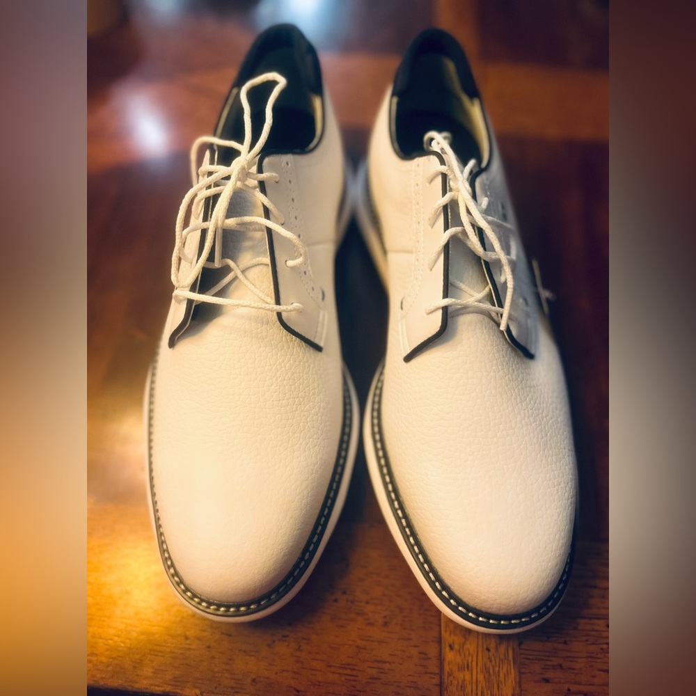 FOOTJOY Traditions Blucher Golf Shoes – Men’s Size 13 – Brand New